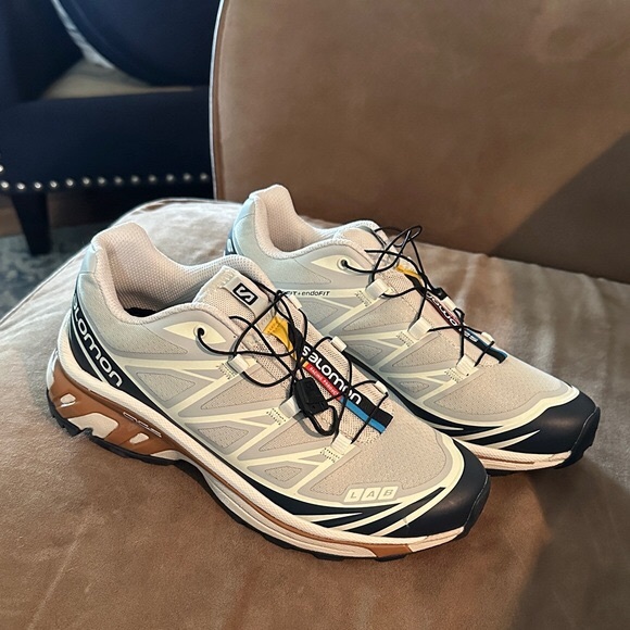 Salomon Women's Beige and Black Sneakers